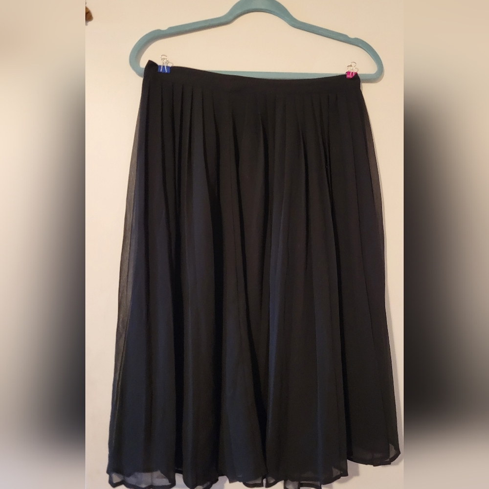 H&M Elegant Black A-Line Skirt
